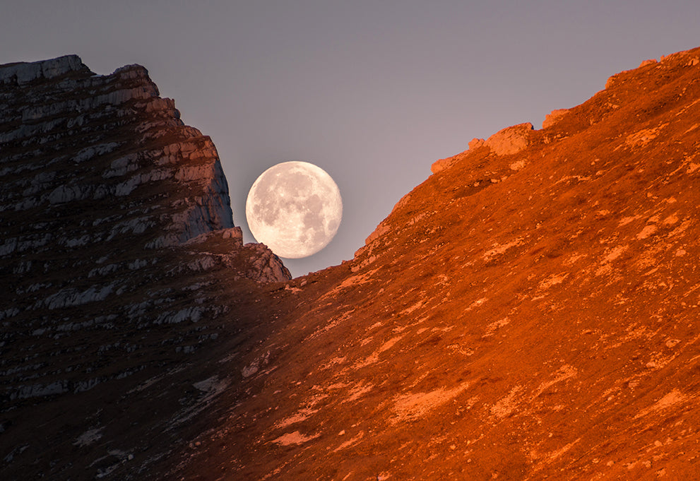 Charging Crystals Under The Full Moon